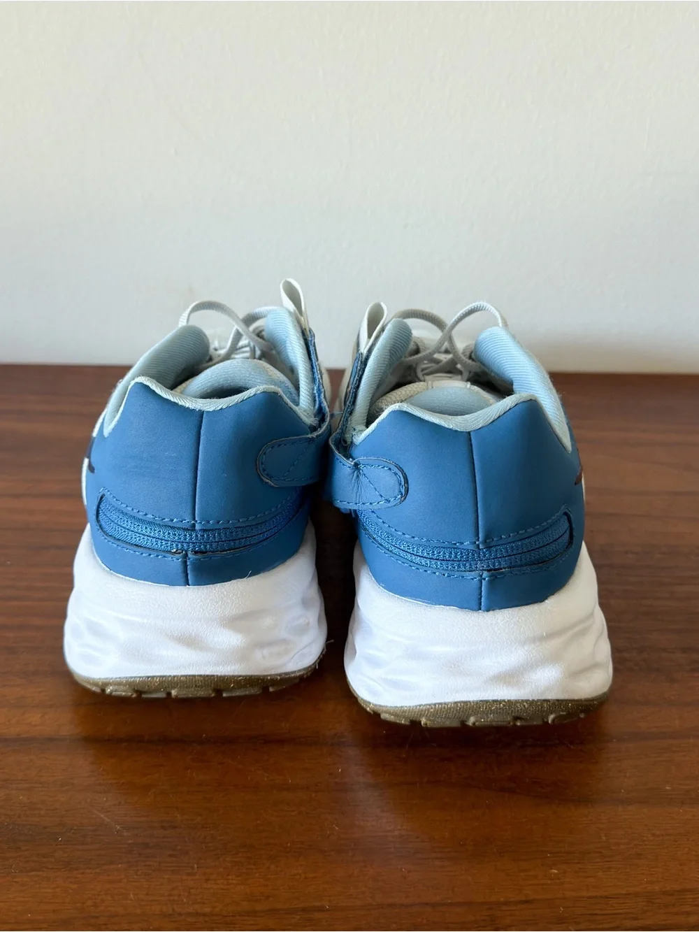 Nike Revolution 6 FlyEase Men's 8 Wide Running Shoes White Blue DD8476-002